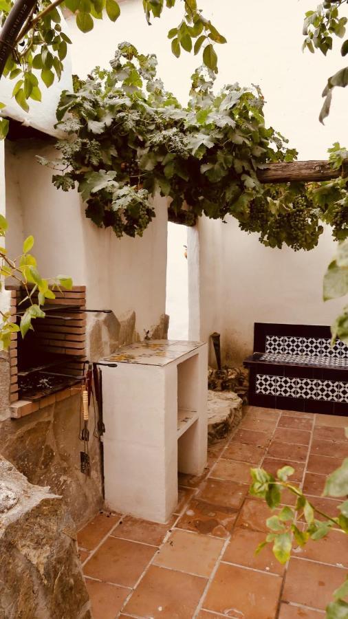 Cortijo Paraiso Charcon Higuera Exterior photo